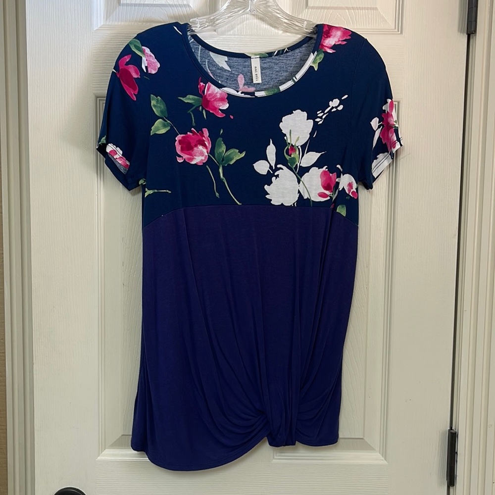 Mai Soli top. Size small. Tag has been cut off.
